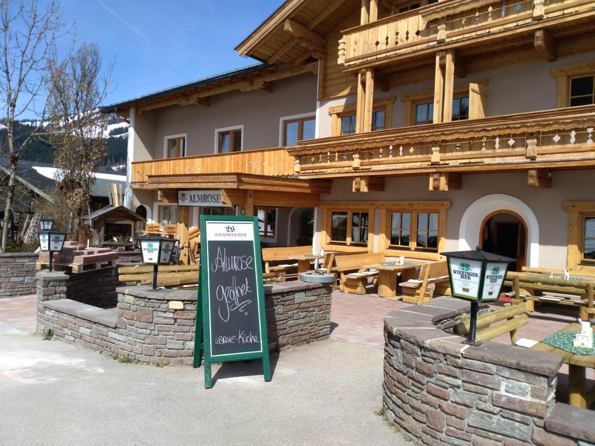 Alpengasthof Almrose Im Heutal Unken Exterior foto